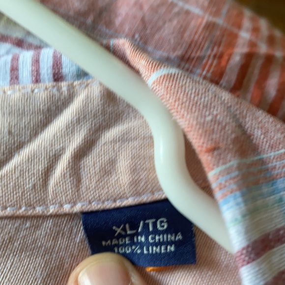 Tommy Bahama 100% linen men’s button down - Picture 4 of 5